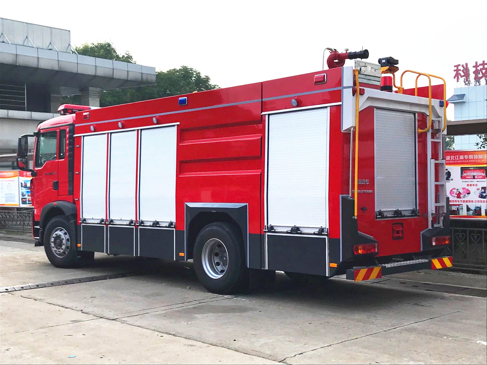 ����10��ˮ������܇